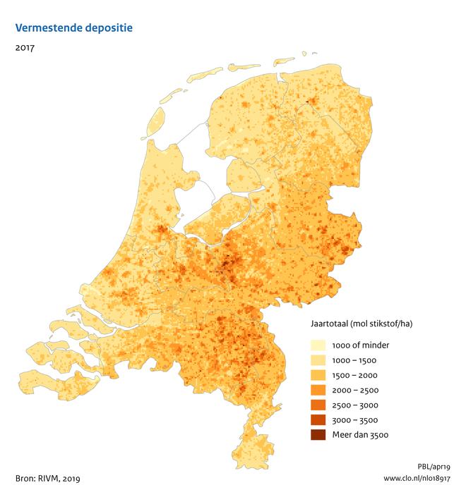 [/figuurgroep] Download figuur [5] Landelijk beeld in 2017 Regionaal komen grote verschillen voor in de vermestende depositie. In de Gelderse Vallei en de Peel komen deposities voor van ca. 4.