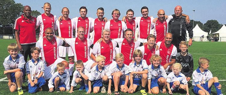 Onder het toeziend oog van een grote groep toeschouwers gingen de mannen van Hertha de Zondag 11 september Open Dag Qui Vive De Kwakel - Zondag 11 september organiseert hockeyvereniging Qui Vive weer