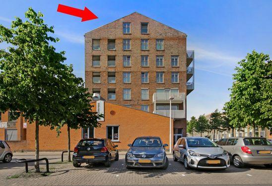 Modern instapklaar appartement met uniek loft gevoel Wilt u wonen op korte afstand van Leidsche Rijn centrum in een uniek appartement waarbij u het echte loft gevoel krijgt?