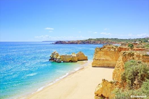 De betoverende landschappen en culturele steden van Spanje en Portugal. Vertrek voor een reis naar het hart van Andalusië en de Algarve.