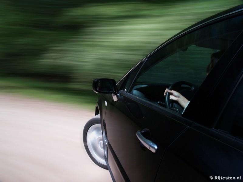 Het rijden Gelukkig zijn er ook goede dingen te vertellen over de Vel Satis. Onze testauto had een 3.