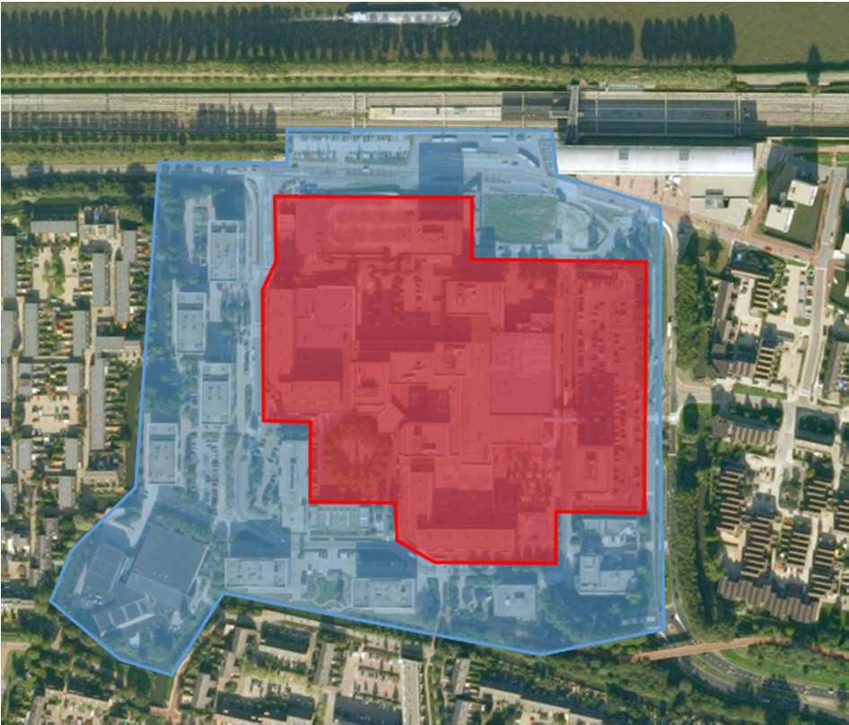 3 Huidige situatie: resultaat parkeeronderzoek De huidige parkeersituatie rondom het winkelcentrum is bepaald door op verschillende momenten in de week het aantal geparkeerde auto s te tellen.