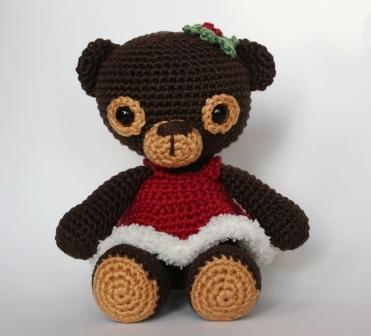 2,5 en 3,5 stopnaald Gebruikte afkortingen: l = losse hv = halve vaste v = vaste st = stokje dst = dubbel stokje Voor uitleg van de steken zie: www.amigurumis.nl/tips.html.