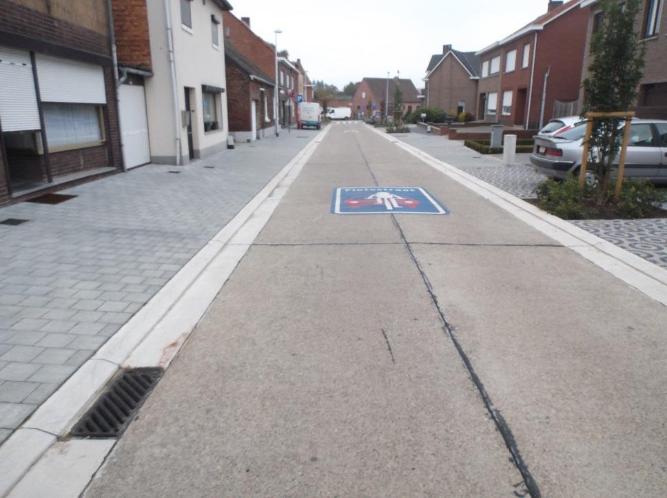 Kapellestraat Laakdal Centrumstraat (verbindingsweg) omgevormd naar een fietsstraat Bestaande