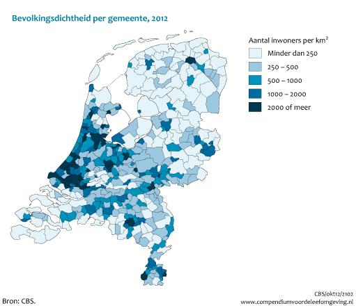 Download figuur [4] Download data (xls) [5] [/figuurgroep] Groei in grote gemeenten Tussen 1 januari 2007 en 1 januari 2012 is de bevolking van Nederland met 2,3% toegenomen.