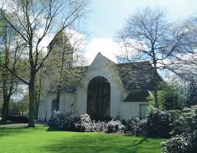 AD Halsteren. De Ark is een eenvoudige zaalkerk, gebouwd in 1922 (architect F.G.C. Rothuizen).