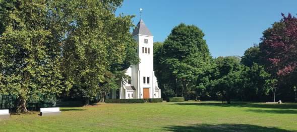 De kerk is op loopafstand van het Hoofdgebouw en de Schorre.