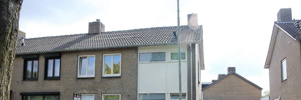 Arcen Leeberg 32 Prachtige woning waar wonen en werken gecombineerd kan worden Aan de rand van het dorp op een steenworp afstand van de landerijen, deze prachtig grotendeels