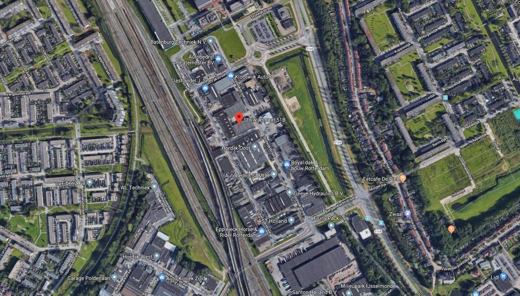 Stolwijkstraat 51b Rotterdam Solide en goed gelegen bedrijfs-/kantoorpand, bestaande uit ca. 220 m² bedrijfsruimte en ca. 45 m² kantoorruimte verdeeld over twee lagen.