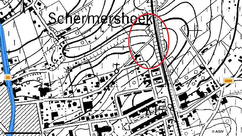 Hoofdstuk 1 Inleiding en situering Naar aanleiding van een verkaveling aan de straat Marlier te Asse legde Ruimte & Erfgoed een archeologisch vooronderzoek in de vorm van proefsleuven op.