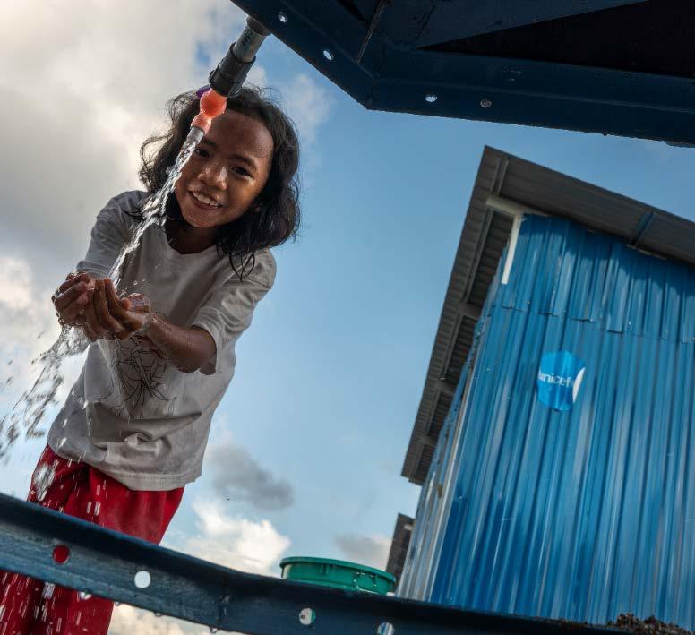 UNICEF/2018/Fauzan Ijazah Aanzienlijke schade aan water- en sanitaire infrastructuur heeft de toegang tot water en sanitaire voorzieningen verminderd.