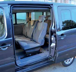 Onze GFC minibus Citroën Jumpy brengt je relax en comfortabel naar pakweg Zaventem,