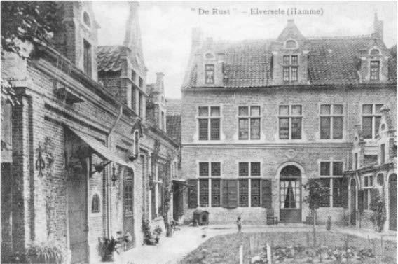 Gustaaf Buyle, geboren te Lokeren in 1873 Het bijgebouw links op de