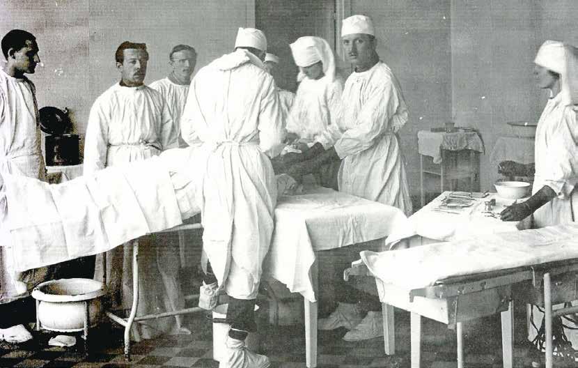 59/13 biedt. De Launoy was niet alleen een uitstekende verpleegster, zij had blijkbaar ook profetische gaven, want in 1918 vroeg dokter Lambrichts de hand van Frances Craig.