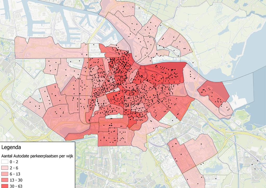 Legenda Aantal Autodate parkeerplaatsen per wijk 0-2 2-6 6-13 13-30 30-63 (kaartmateriaal gemeente Amsterdam/ juli 2021) Het gebied binnen de ring A10 en ten zuiden van het IJ heeft een hoge