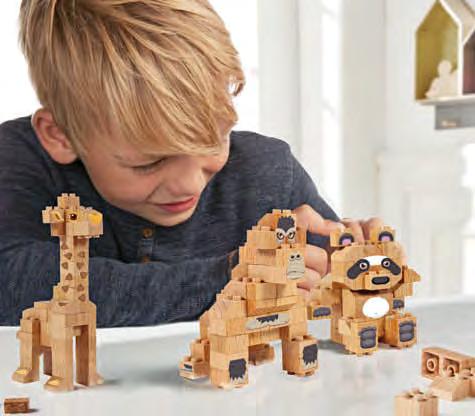 Panda, giraf, gorilla of een eigen creatie: houten bouwstenen in plaats van plastic. Duurzaam speelplezier: de bouwstenen-sets van beukenhout.