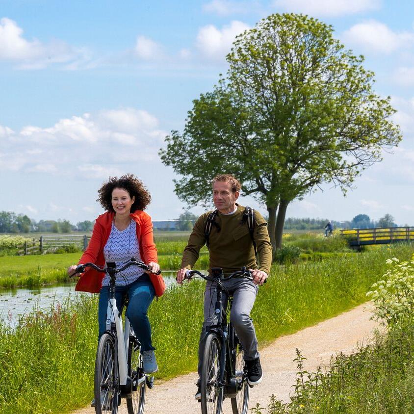 Het recreatief fietsen in de provincie Overijssel wordt beoordeeld met een 8,3. Fietsers in Overijssel beoordelen fietsen in Nederland met een 8,2 en fietsen in Overijssel met een 8,3.