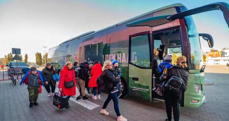 Aankomst Haagse vrachtwagen met hulpgoederen bij de grens van Oekraïne Hartverscheurende taferelen Een van de Haagse vrijwilligers die ook in een bus naar Chelm stapte om ter plekke te gaan helpen,
