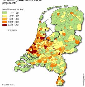 Figuur 3 Bevolkingsdichtheid per gemeente in 2012. Bron: RIVM: (2014) Er zijn per provincie verschillen te ontdekken in wens en realiteit.