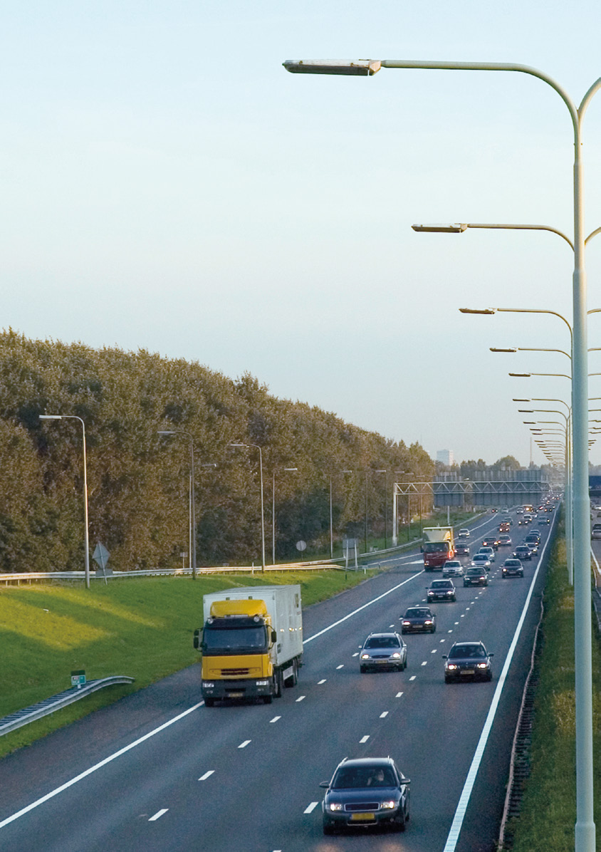 Schade in het buitenland Wat u in Nederland kan overkomen, is natuurlijk ook in het buitenland mogelijk. Ook dan kan het Waarborgfonds Motorverkeer, onder bepaalde voorwaarden, uw schade vergoeden.