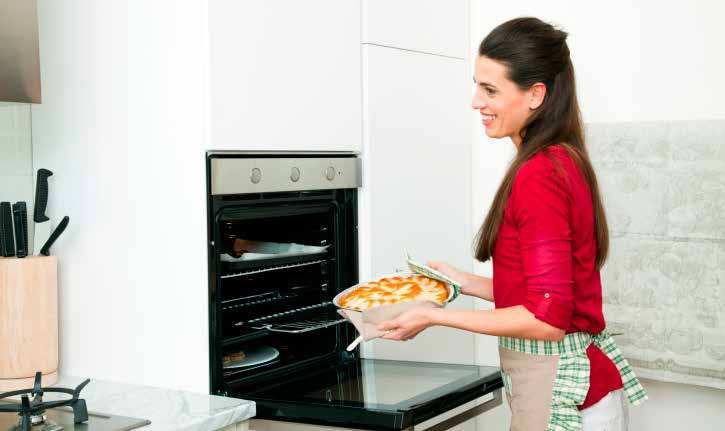Ovens Een stoomoven is niet alleen ideaal om snel verschillende gerechten te garen. In een stoomoven kunt u ook zuiglessen steriliseren, borden voorverwarmen, voedsel ontdooien en opwarmen.