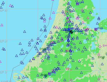 Een waypointkaart tussen Schiphol en Rotterdam (afbeelding 18e) ziet er nogal anders uit dan de kaart met VOR-bakens (7.5)!