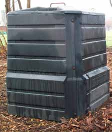 Compostsilo Compostkorf Composttumbler à 15 cm van het composterend materiaal uitdroogt.