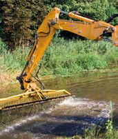 De Dommel kronkelt nog voor een deel in oude meanders door de zandgronden van de streken Kempen en Meierij en de plaatsen Valkenswaard, Eindhoven, Son en Breugel, Sint-Oedenrode, Liempde, Boxtel,