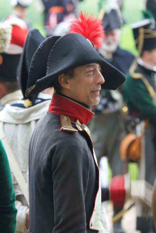 Persbericht, 14/10/2014 Tweehonderdste verjaardag van de Slag van Waterloo: met zijn duizenden zullen ze op het slagveld verschijnen Ze, dat zijn de re-enactors, de hoofdrolspelers van de