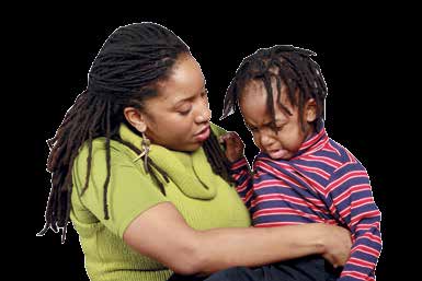 Om problemen op korte of langere termijn te voorkomen, is het belangrijk dat het kind zijn ervaringen met geweld kan verwerken en leert zijn gevoelens op een goede manier te uiten.