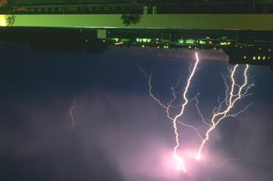 BLIKSEMBEVEILIGING Onweer op het water roept bij veel watersporters dubbele gevoelens op.