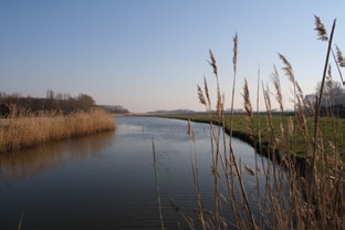 7.2Casus Colijnsplaat Waarom de valkreek bij Colijnsplaat? De Valkreek ligt aangrenzend aan het dorp en levert een grote bijdrage aan het karakteristieke landschapsbeeld.