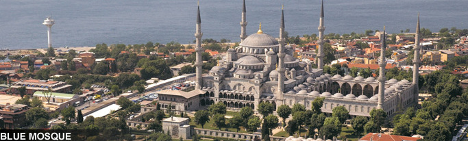 Deze moskee is gebouwd tussen 1609 en 1616 in opdracht van Sultan Ahmet 1.
