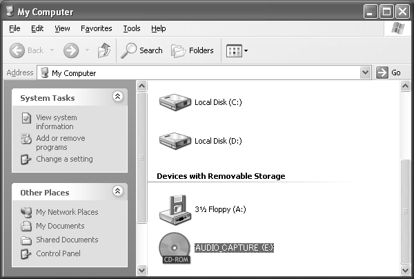 fig. 6. Dubbelklik op Driver(XP2k). fig. 7. Dubbelklik op Setup. Het Driver Setup dialoogvenster verschijnt. fig. Windows XP gebruikers: Indien de instelling in het Driver Signing Options dialoogvenster iets anders is dan Ignore, dan kan een dialoogvenster met een!