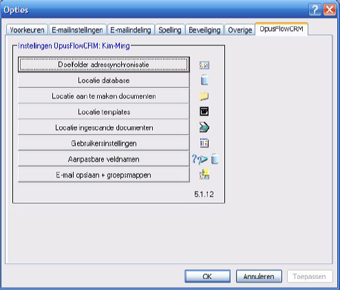 De instellingen van OpusFlowCRM in Outlook kunt u vinden via het menu Extra in Outlook. Hier kiest u opties en tot slot het tabblad OpusFlowCRM.