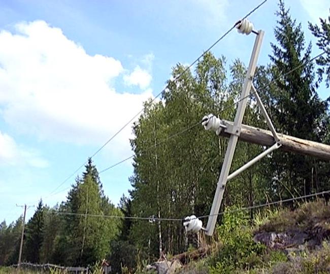 Communication network failures during the 2010 storms: Asta: 1050pcs GSM