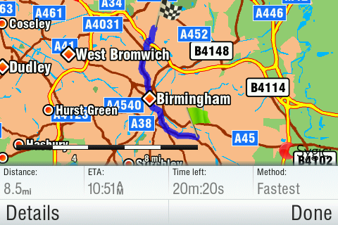 Als de route berekend is, zal de hele route in blauw worden weergegeven op de kaart.