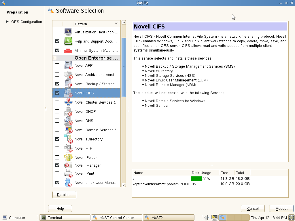 Installeer Novell CIFS op de server waar het NSS volume op beschikbaar is. 2. Kies in het Novell Open Enterprise Server Configuration venster vervolgens de optie Novell CIFS Service Configuration.