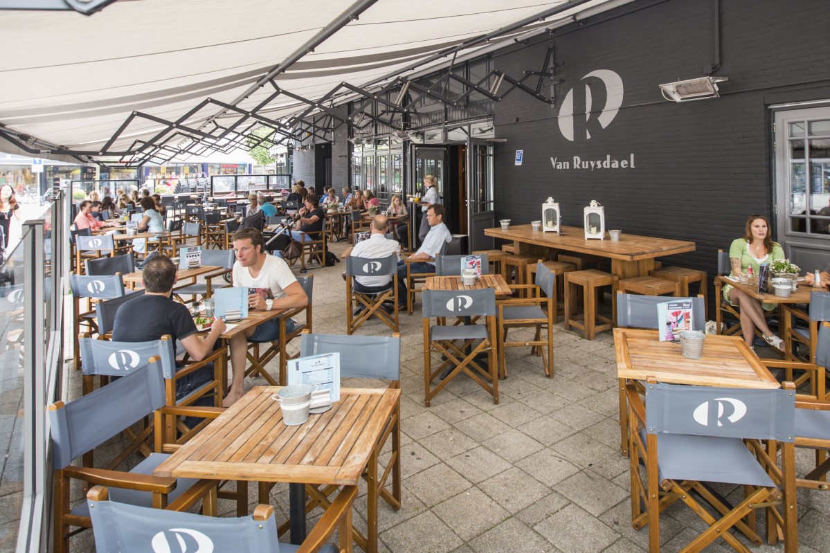 Ruysdael lunch 10,Soep naar keuze **** Boerenland brood naar keuze belegd Filet Americain Oude Kaas Kruidenroomkaas Ossenworst Manjefiek lunch: 8,95 Cappuccino of koffie met Slagroom *** Glas melk of