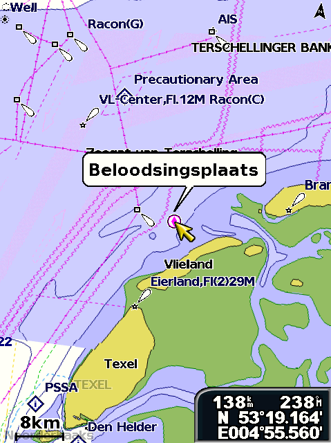 Kaarten gebruiken Toegang tot overige objectinformatie Met de kaartwijzer ( ) kunt u informatie weergeven over kaartitems, waypoints en kaarten op het scherm. Toegang tot overige objectinformatie: 1.