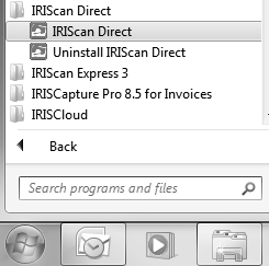 Gebruik van IRIScan Direct 1. Sluit de IRIScan Book aan op uw Windows-pc met behulp van de bijgeleverde USB-kabel. 2. Houd de knop Scan gedurende 2 seconden ingedrukt om de scanner in te schakelen.