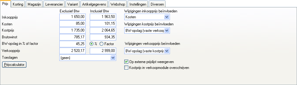 Afb. 19. Overschrijven van kosten in prijscalculator 4.3 Kostprijs overschrijven In de voorgaande paragrafen heeft u gelezen hoe u de inkoopkosten boekt en verrekent met de kostprijs.