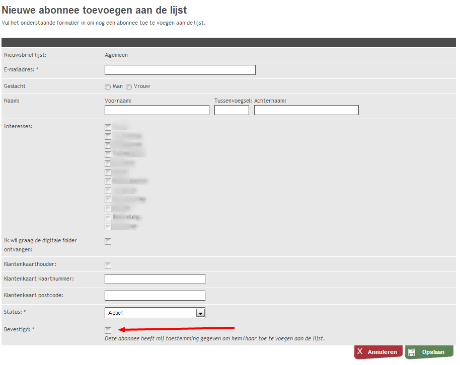 Klik vervolgens op het Bekijk -icoontje bij de lijst die u wilt bewerken/openen: U krijgt dan een overzicht van alle actieve mailadressen. Rechtsboven ziet u de knop Nieuwe abonnee toevoegen.