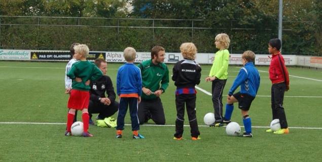 Clinics & sportdagen Voor basisscholen en voortgezet onderwijs (VO) scholen kunnen wij namens Stichting Sportpark Marslanden verschillende clinics en sportdagen aanbieden.
