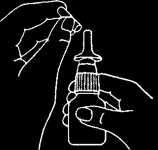 7. Instructies voor gebruik De neusspray De spray heeft een stofkapje dat het neusstukje beschermt en schoon houdt. Denk eraan het stofkapje eraf te halen voordat u de spray gebruikt.