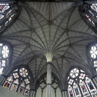 Het interieur Londen Tablet versie 1 Het schip Het schip van Westminster Abbey is het hoogste van Engeland.