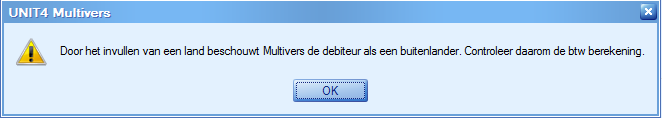 Bij buitenlandse debiteuren moet u op het tabblad Basis III de optie Btw berekenen op Nee zetten.