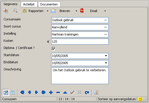 1.3 Cursussen In dit scherm kunnen verschillende cursussen ingevoerd worden. In het bijbehorende subscherm kunnen de werknemers ingeschreven worden voor een cursus.