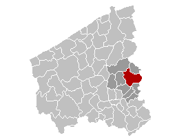 2. Wonen in Tielt: omgevingsanalyse Tielt is een middelgrote stad gelegen in de provincie West- Vlaanderen, bij het middelpunt van de driehoek gevormd door Brugge (op 28,5 km), Kortrijk (op 25 km) en