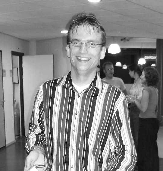 C deed ik juni 2001 examen voor het diploma D op de trombone. In diezelfde zomer van 2001 slaagde ik voor het VWO-examen aan Schaersvoorde in Aalten.